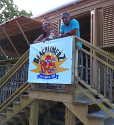 Antigua Restaurants & Beach Bars: BeachLimerZ