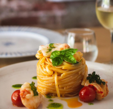 Abracadabra restaurants and disco bar Antigua - Enjoy a magical disco night out